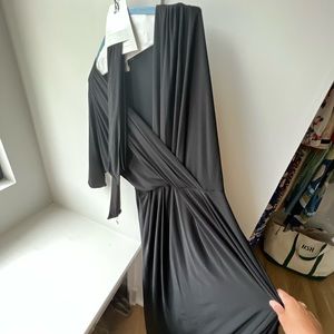 Black formal floor length dress | size L